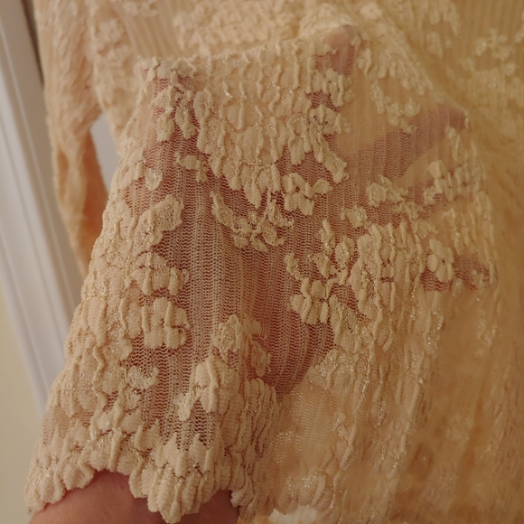 Top - Picture 4 of 5